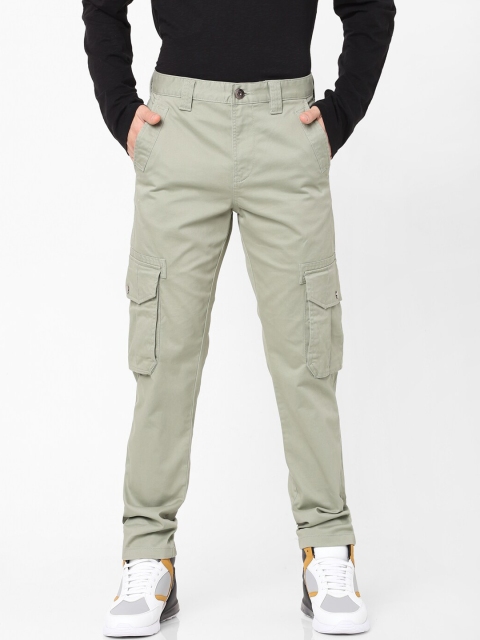 

Celio Men Green Solid Cargos Trousers