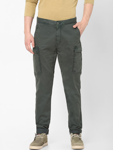 

Celio Men Green Cargos Trousers