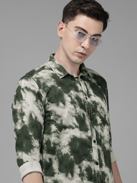 

Voi Jeans Men Olive Green Standard Slim Fit Casual Shirt