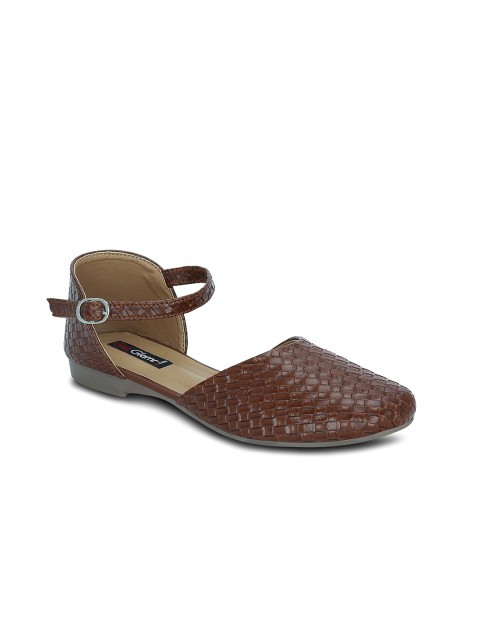 

Get Glamr Women Brown Flats