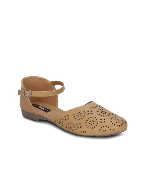 

Get Glamr Women Beige Solid Flats