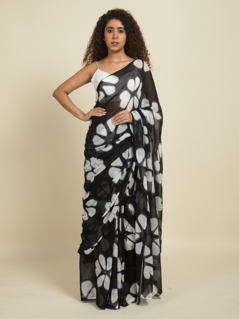 

Suta Black & White Floral Printed Pure Cotton Saree