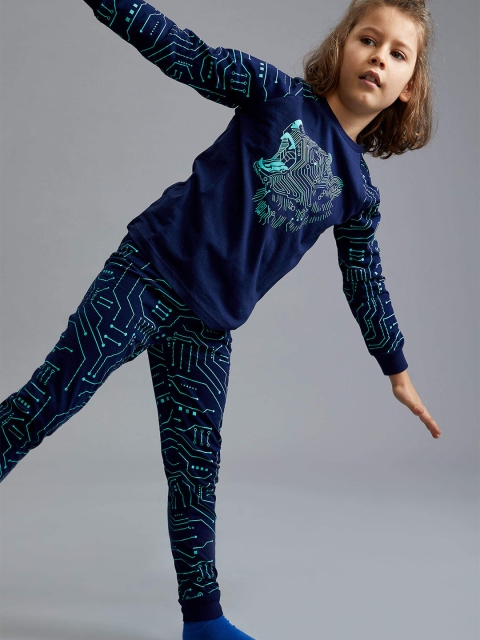 

DeFacto Boys Navy Blue & Sea Green Graphic Printed Cotton Pyjama Set
