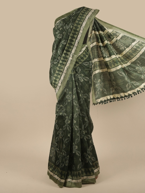 

Pothys Green & White Floral Printed Cotton Saree