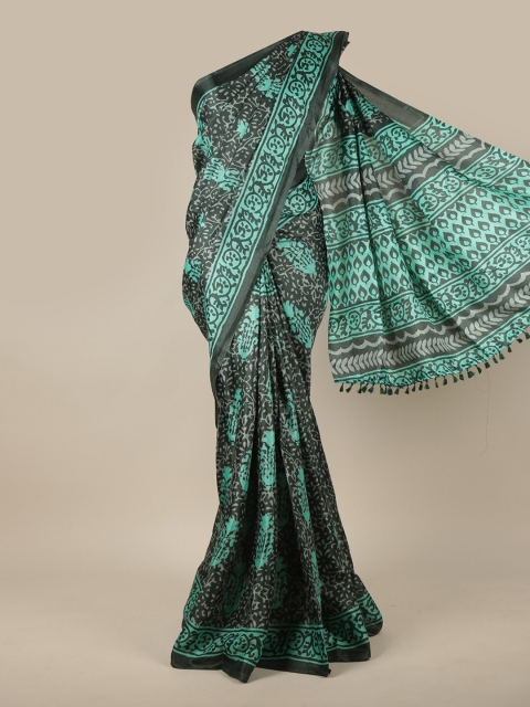 

Pothys Green & White Floral Printed Cotton Blend Saree