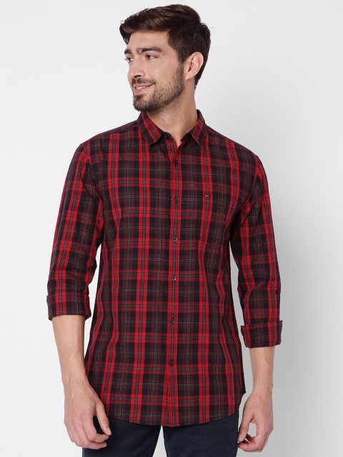 

SPYKAR Men Red Slim Fit Tartan Checked Casual Shirt