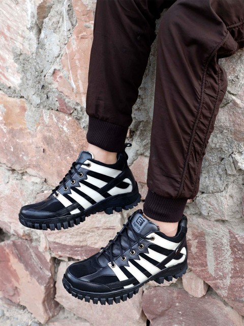 

Eego Italy Men Black Leather Trekking Shoes