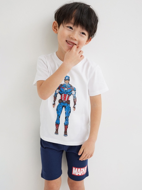 

H&M Boys Pack Of 2 White Captain America Sequined Pure Cotton T-Shirt With Shorts