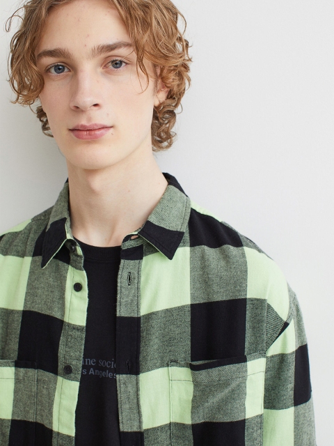 

H&M Men Black Checked Relaxed Fit Pure Cotton Twill Shirt