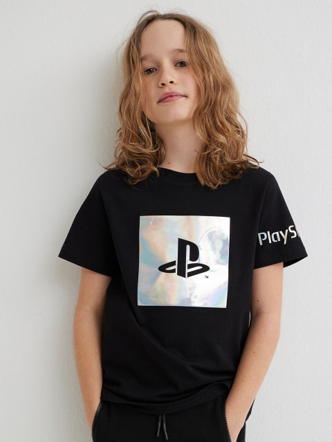 

H&M Boys Black Printed T-shirt