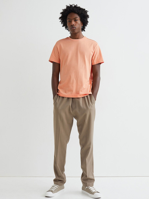 

H&M Men Pink Solid Regular Fit Round-neck Pure Cotton T-shirt