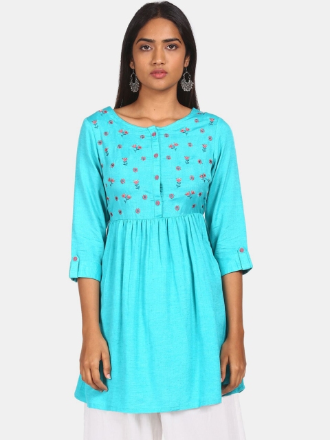 

Karigari Women Blue Embroidered Thread Work Floral Kurti