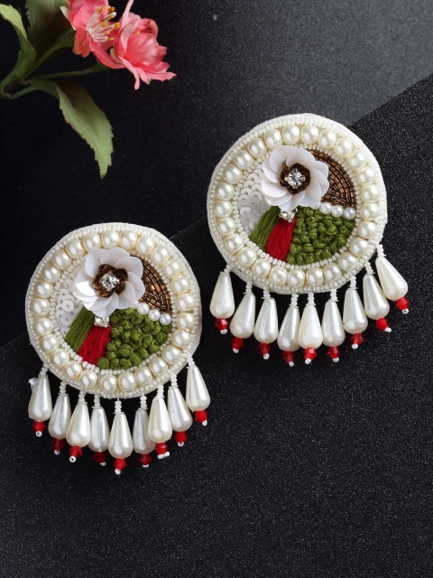 

VOGUE PANASH White Circular Studs Earrings