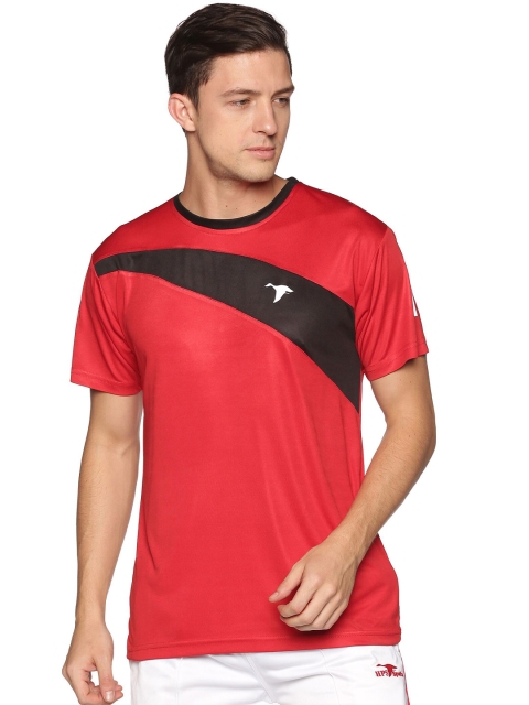 

HPS Sports Men Red Colourblocked T-shirt