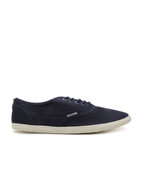 

Jack & Jones Men Navy Solid Sneakers, Navy blue