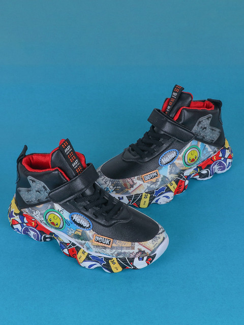 

FEETWELL SHOES Unisex Kids Black Printed Sneakers