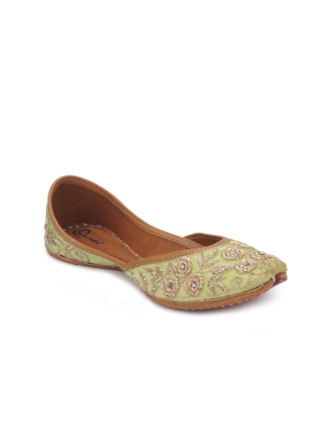 

The Desi Dulhan Women Green Printed Leather Party Mojaris with Embroidered Flats