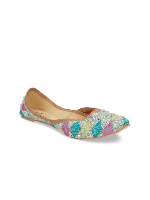 

The Desi Dulhan Women Cream-Coloured Printed Leather Ethnic Mojaris Flats