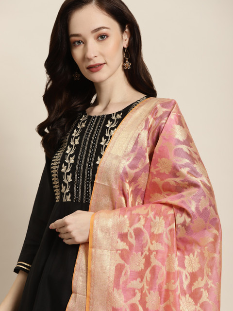 

Shae by SASSAFRAS Pink & Gold-Coloured Ethnic Motifs Woven Design Banarasi Dupatta