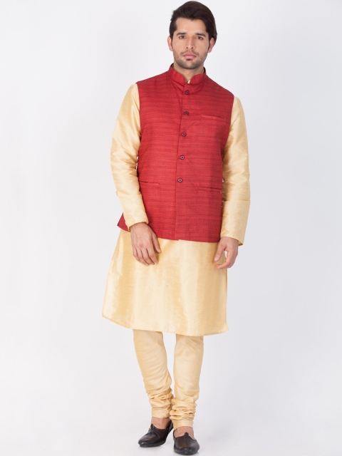 

VASTRAMAY Men Gold-Toned Kurta with Churidar