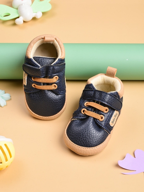 

POPLINS Kids Blue & Brown Solid Cotton Booties