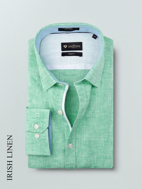 

INVICTUS Men Green Solid Slim Fit Pure Linen Casual Shirt
