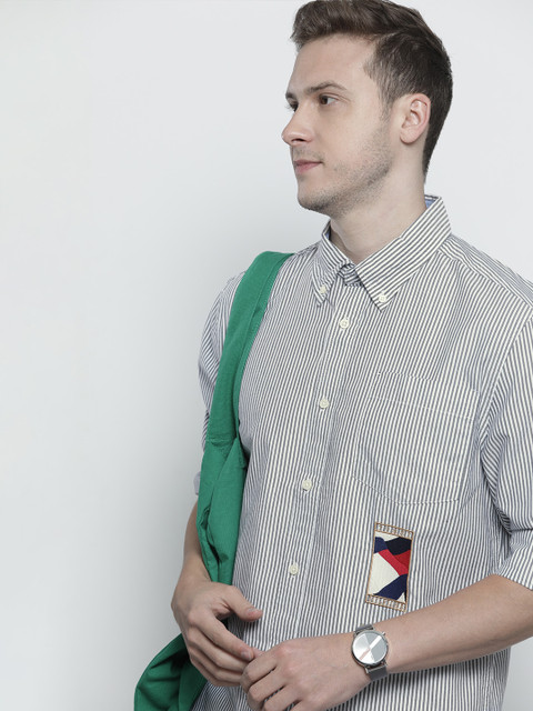 

Tommy Hilfiger Men Navy Blue Pinstriped Pure Cotton Casual Shirt