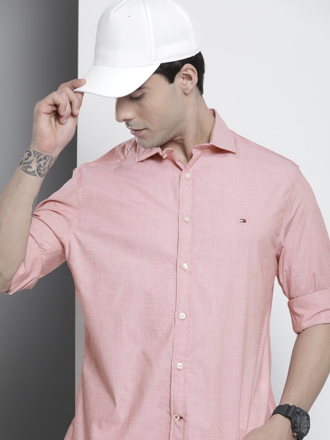 

Tommy Hilfiger Men Red Regular Fit Solid Opaque Pure Cotton Casual Shirt