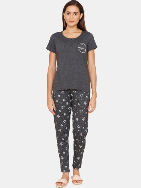 

Rosaline by Zivame Women Black Printed Night Suit