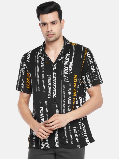 

People Men Black & White Regular Fit Printed Casual Shirt