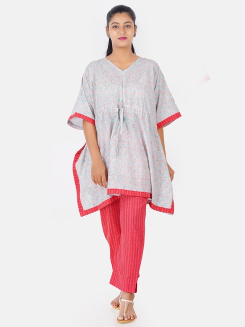 

Putchi Women Blue & Red Ethnic Motifs Printed Flared Sleeves Kaftan Kurta