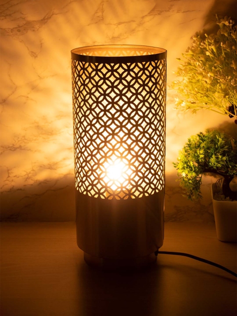 

MARKET99 Copper Coloured Handicraft Table Lamp With Shade