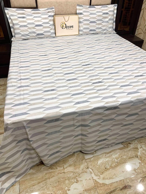 

Pure Decor Beige & White Geometric 400 TC King Bedsheet with 2 Pillow Covers