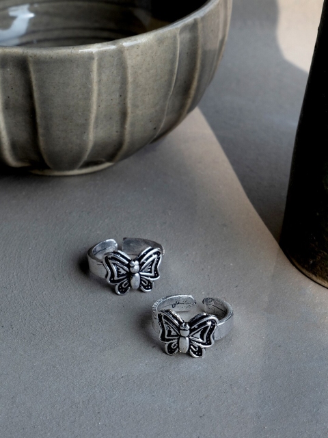

Infuzze Set of 2 Oxidized Silver-Plated Toe Rings