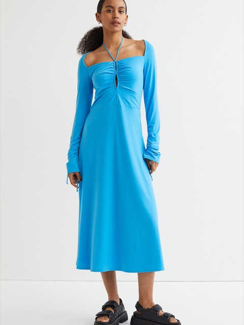 

H&M Blue Solid Halter Neck Cut-Out Dress