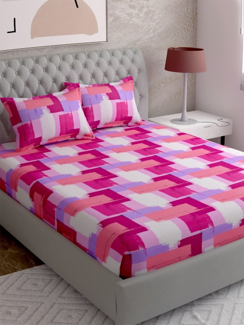 

EverHOME Pink & White Geometric 210 TC King Bedsheet with 2 Pillow Covers
