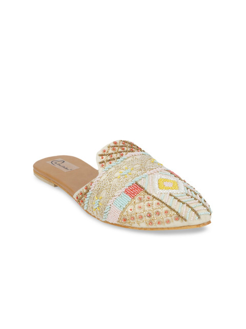 

The Desi Dulhan Women Cream-Coloured Embellished Ethnic Mules Flats