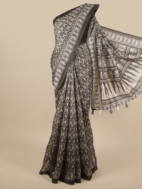 

Pothys Grey Geometric Printed Cotton Blend Saree
