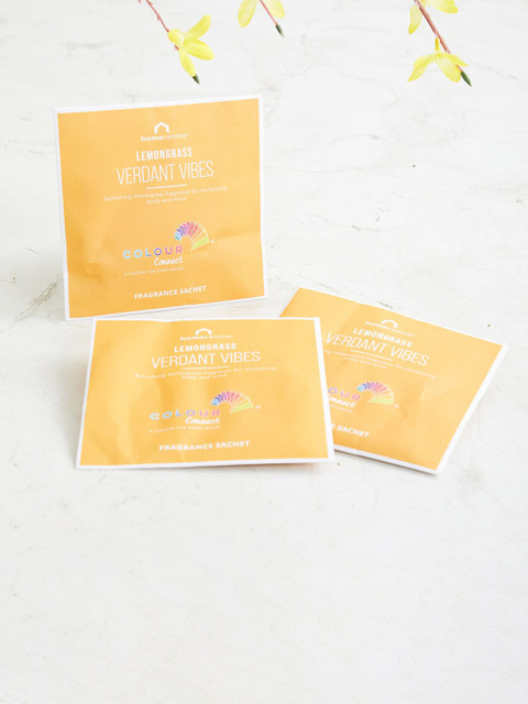 

Home Centre Set of 3 Yellow Lemongrass Vermiculite Powder Fragrance Sachet 10g