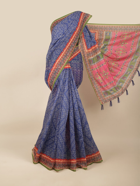 

Pothys Blue & Green Ethnic Motifs Saree