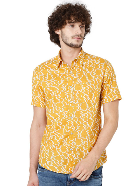 

Mufti Men Yellow Slim Fit Printed Casual Shirt