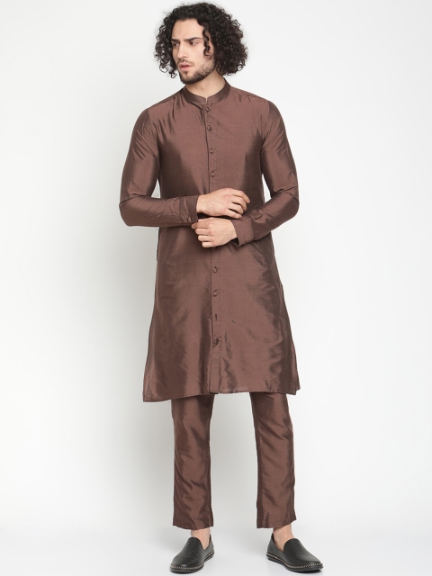 

Abhishti Men Brown Buttoned Down Banarasi Kurta