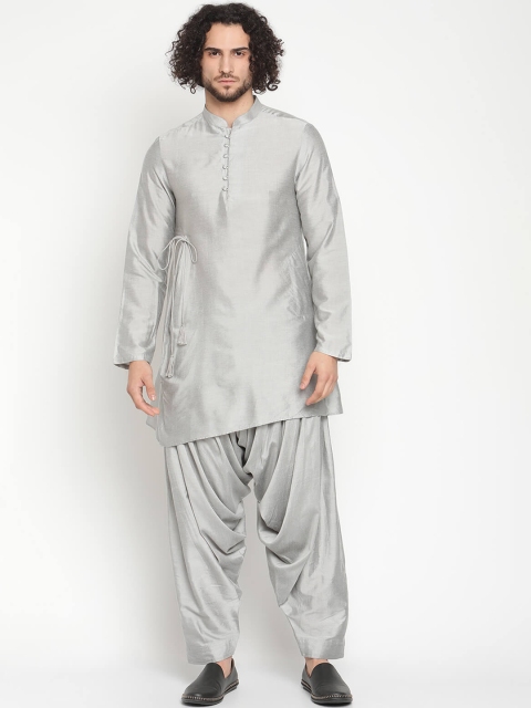 

Abhishti Men Grey Solid Kurta with Patiala