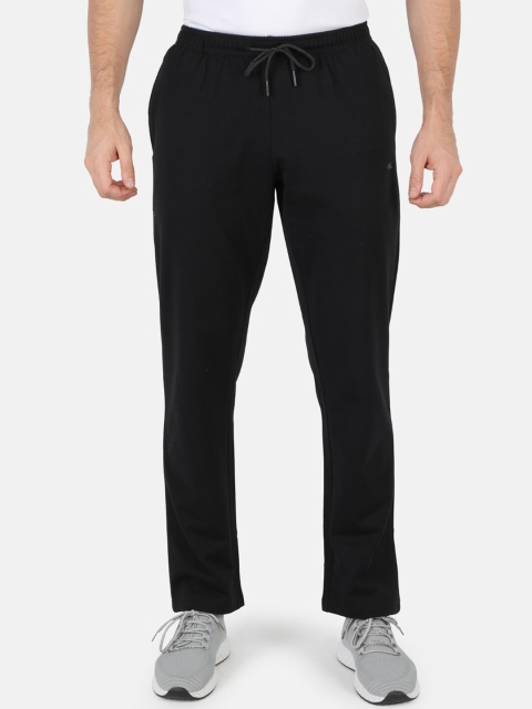 

Monte Carlo Men Black Solid Track Pants