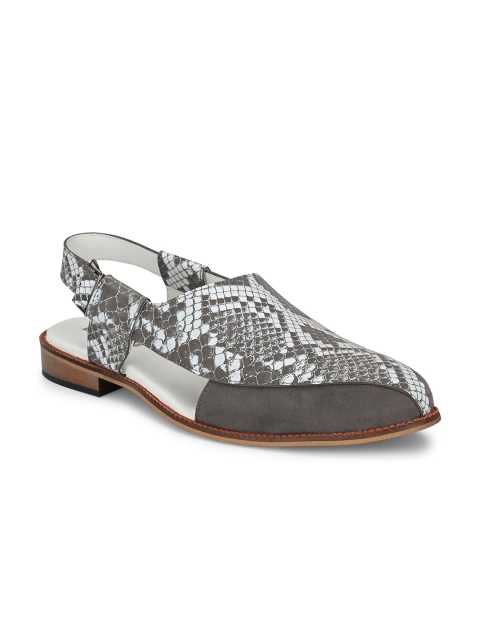 

KLEAT Men Silver-Toned & Grey Comfort Sandals