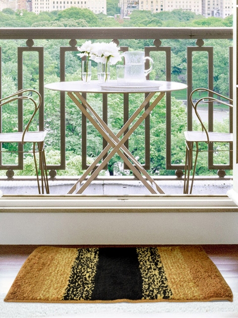 

Divine Casa Set Of 2 Black & Yellow Solid Anti-Skid Doormats
