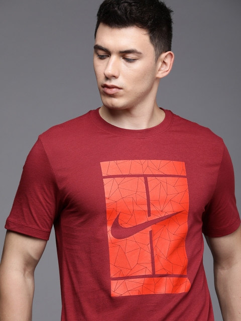 

Nike Men Red Brand Logo Printed T-shirt