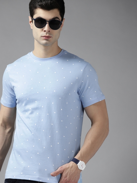 

Roadster Men Blue & White Printed Pure Cotton T-shirt