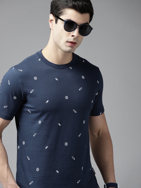 

Roadster Men Navy Blue & White Printed Pure Cotton T-shirt