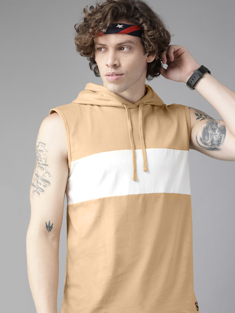 

Roadster Men Khaki & White Colourblocked Pure Cotton T-shirt